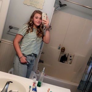 Meet your Posher, Lynnae